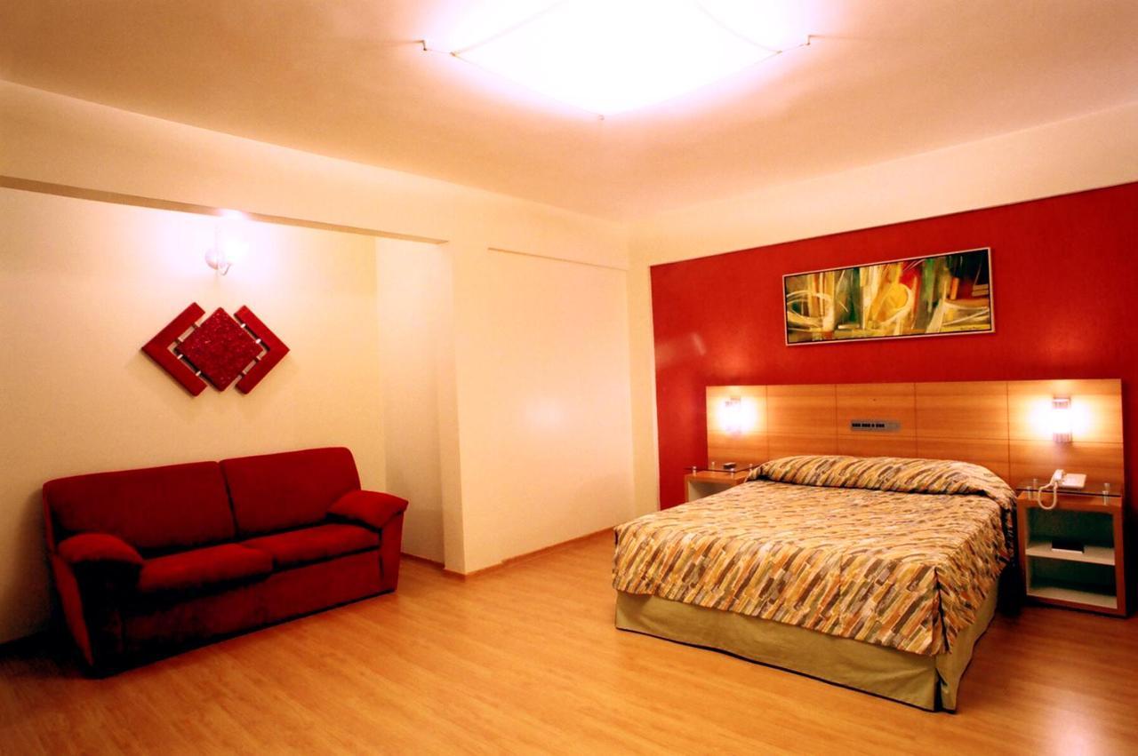 Liber Hotel Nova Serrana - Conforto Na Rota Da Br-262 외부 사진